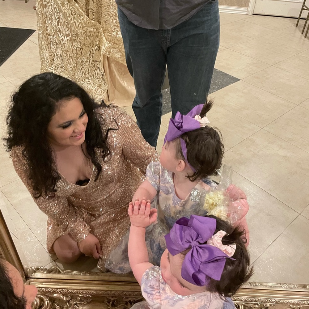 Meet your Posher, Itzue